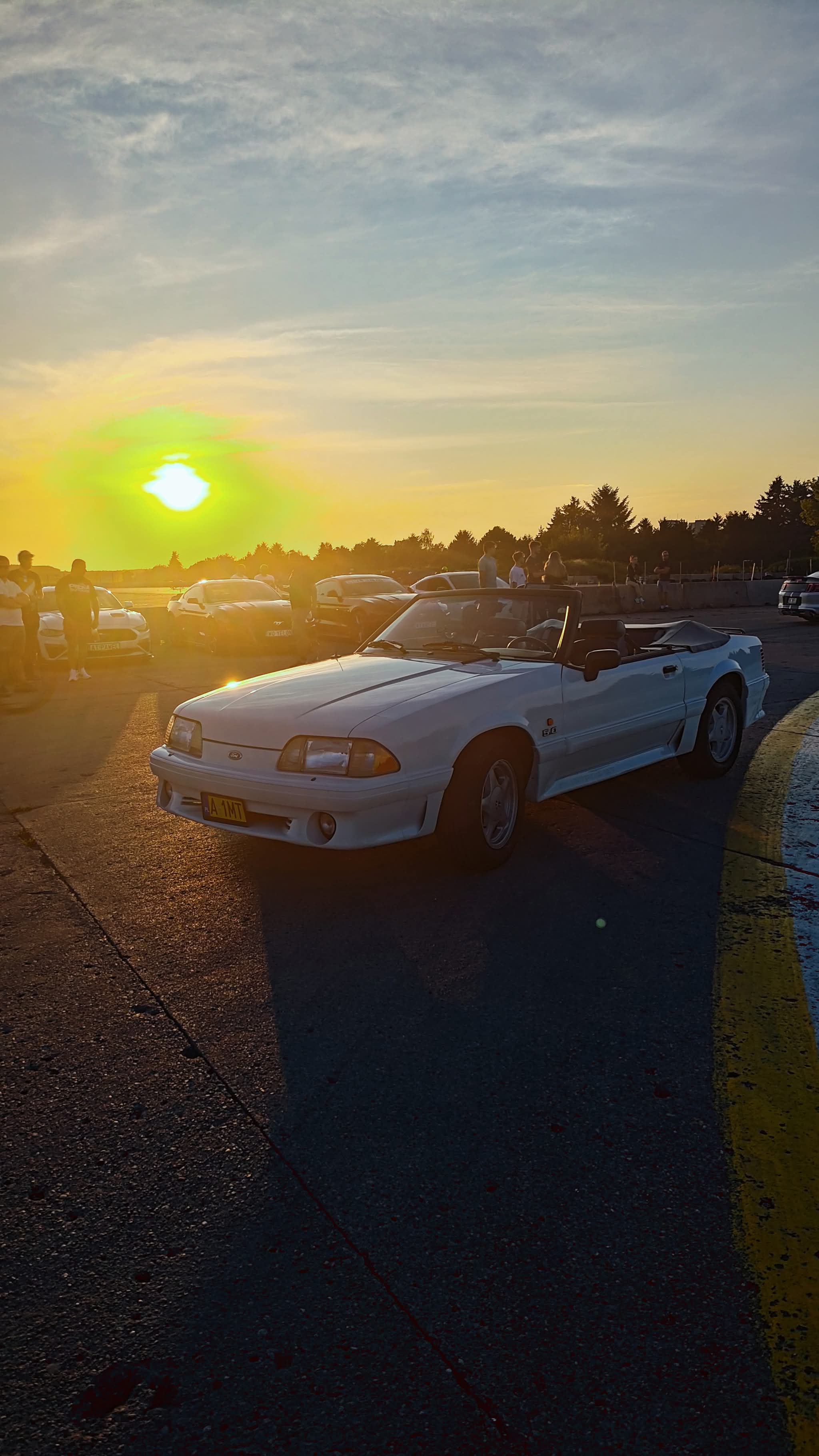 Ford Mustang GT Cabrio z 1990 roku